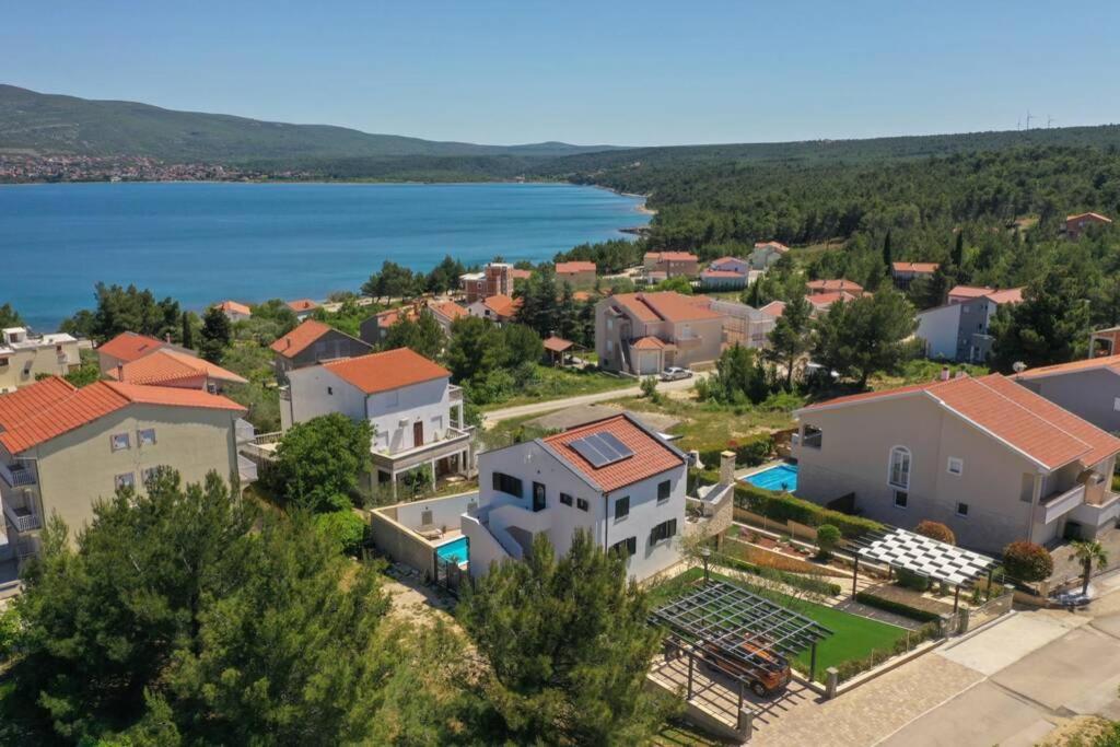Pridraga Apartment Vala, 4*, Sea View & Private Heated Pool מראה חיצוני תמונה